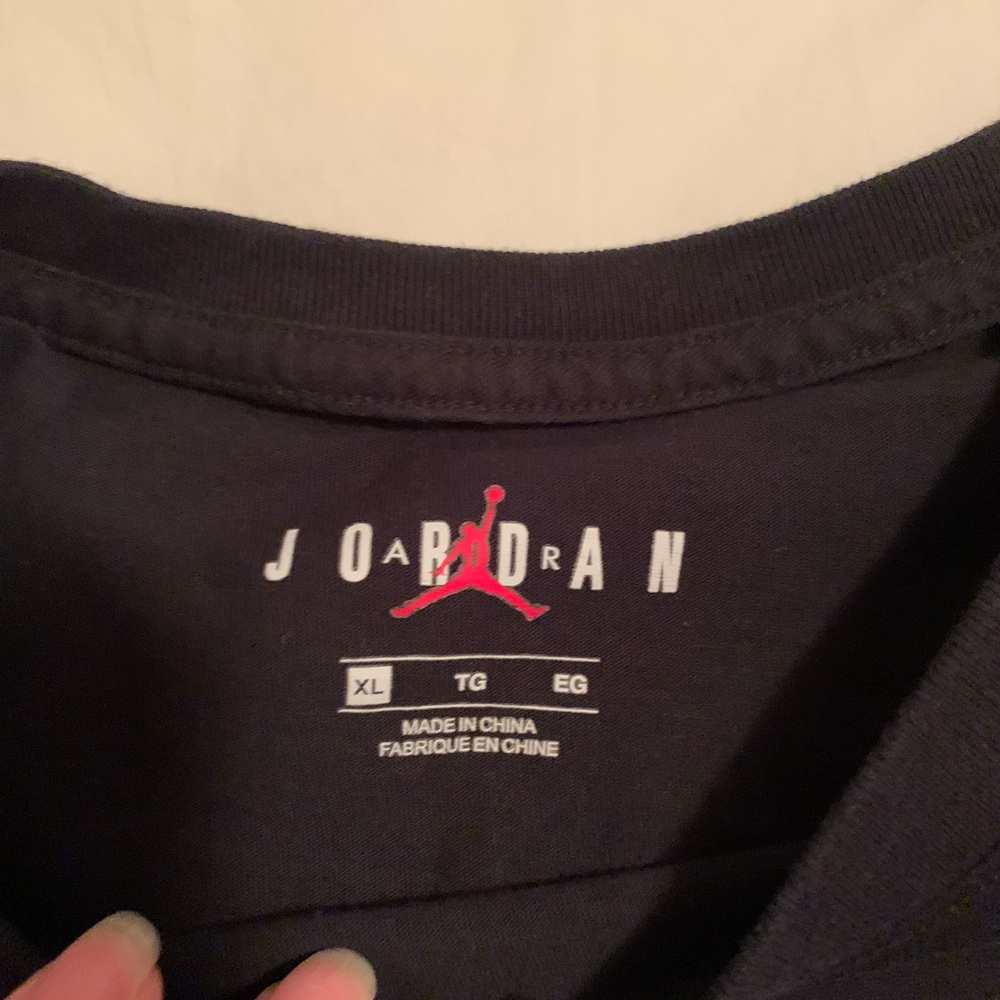 Jordan Tee - Picture 5 of 6